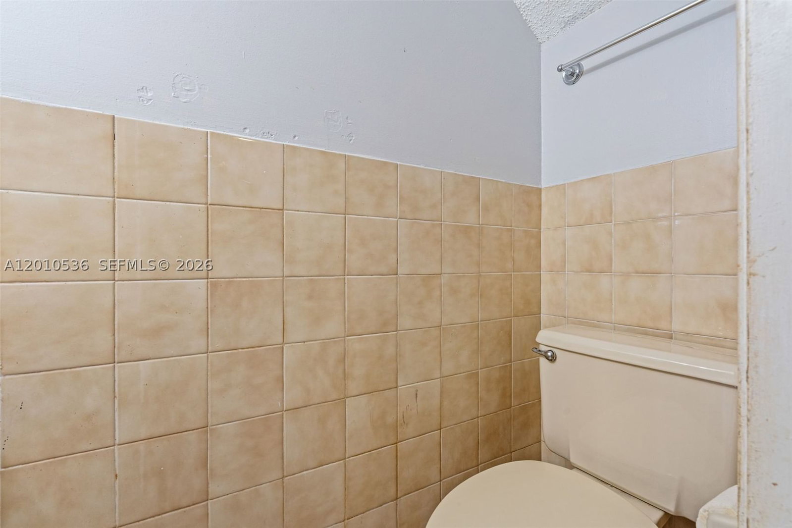 Real estate property located at 2331 66th Pl #201, Miami-dade, Westland Village Condo Iv, Hialeah, FL