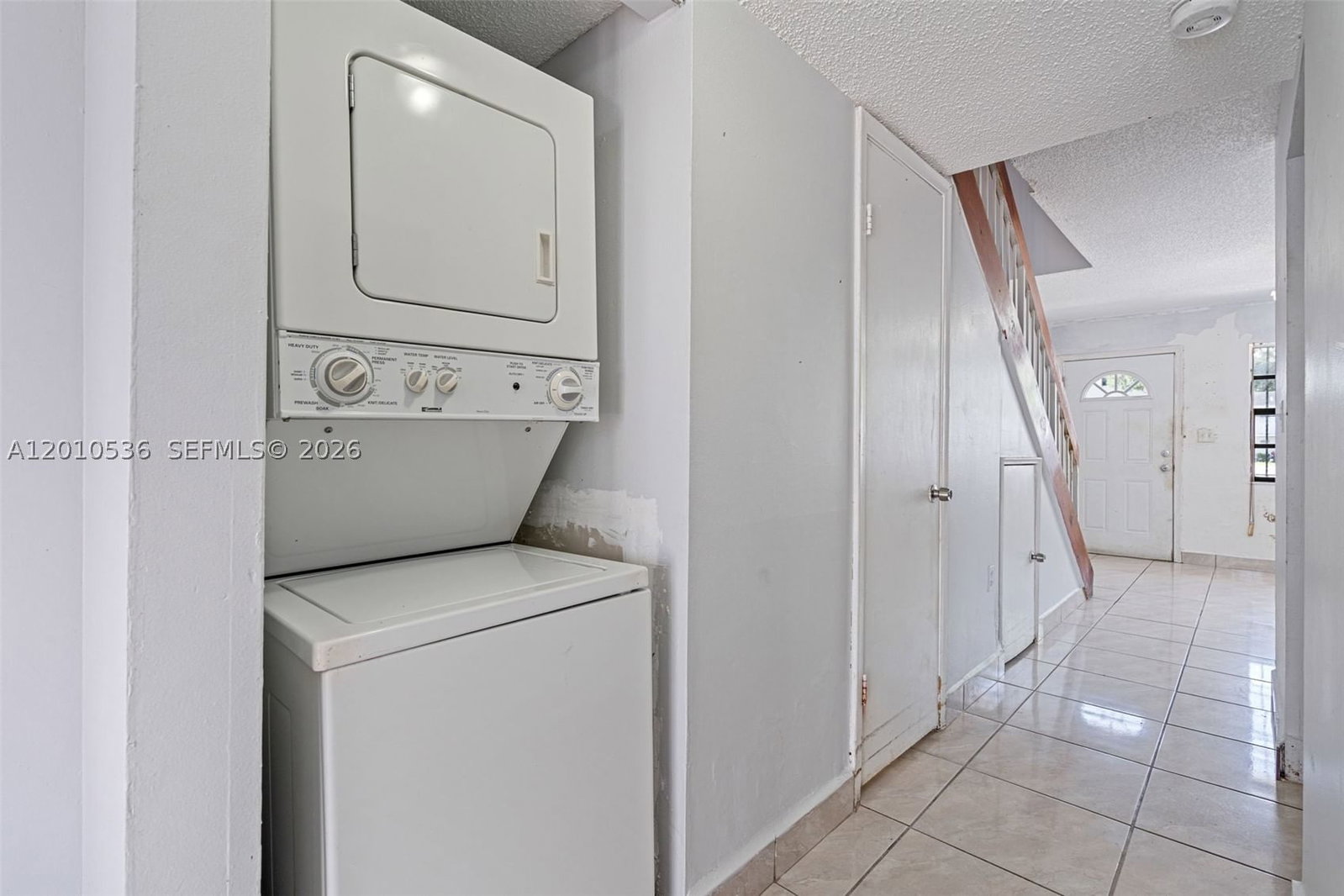 Real estate property located at 2331 66th Pl #201, Miami-dade, Westland Village Condo Iv, Hialeah, FL
