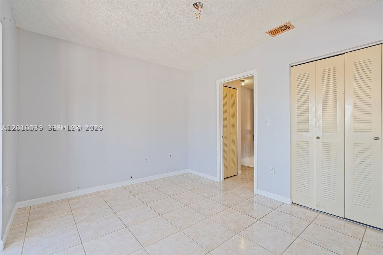 Real estate property located at 2331 66th Pl #201, Miami-dade, Westland Village Condo Iv, Hialeah, FL