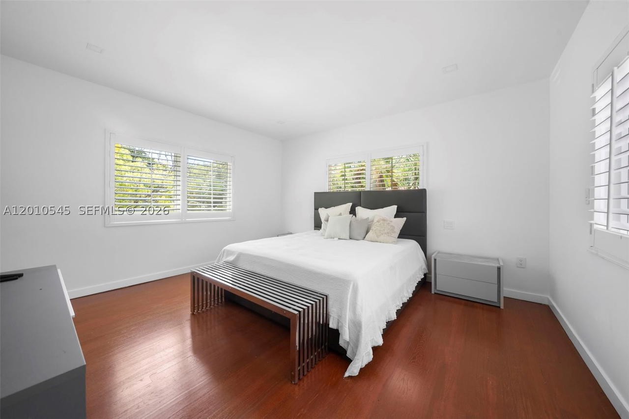 Real estate property located at 5824 Alton Rd, Miami-dade, La Gorce Golf Sub, Miami Beach, FL