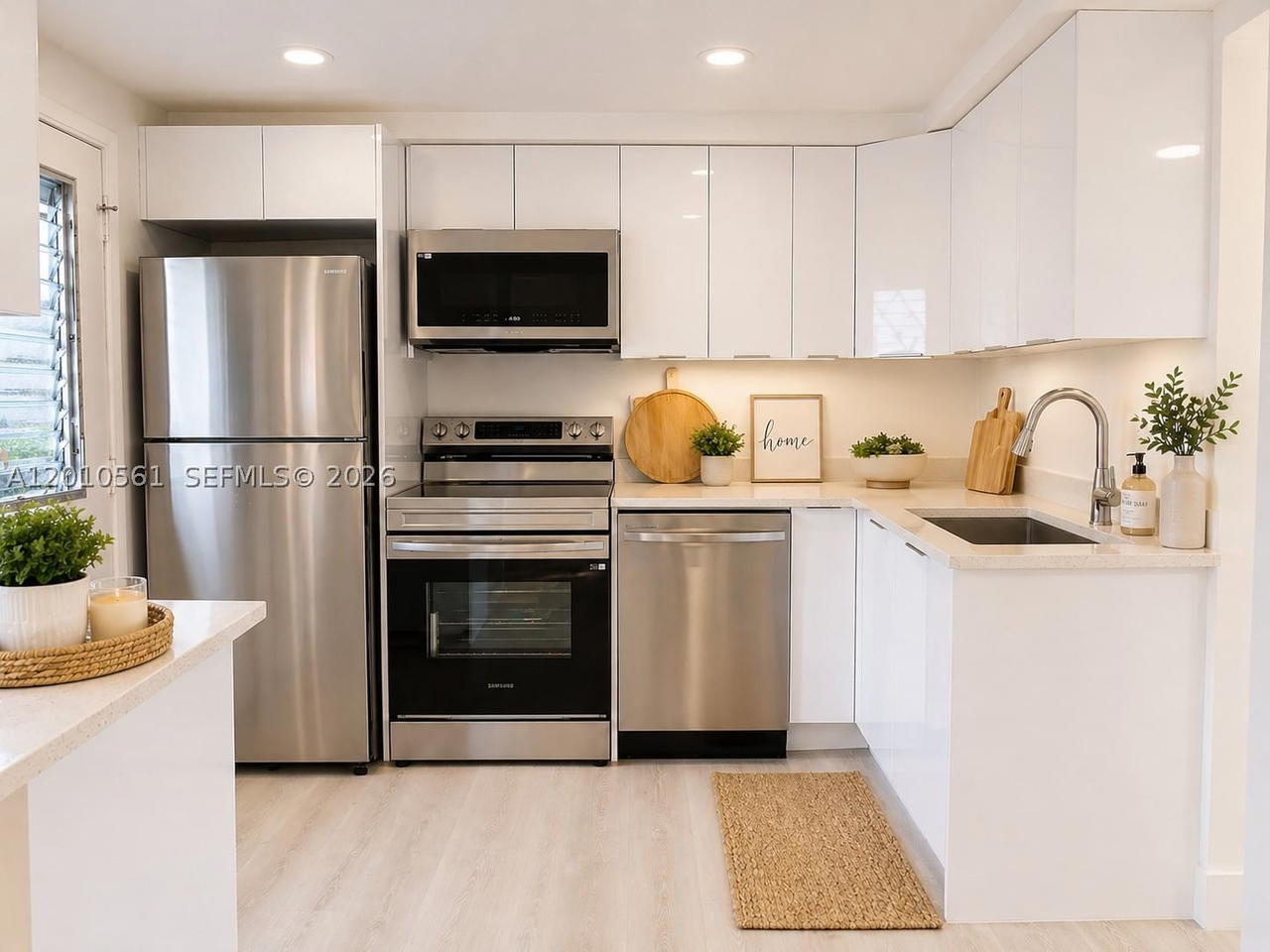 Real estate property located at 2999 Point East Dr C101, Miami-dade, Point East One Condo-bldg, Aventura, FL