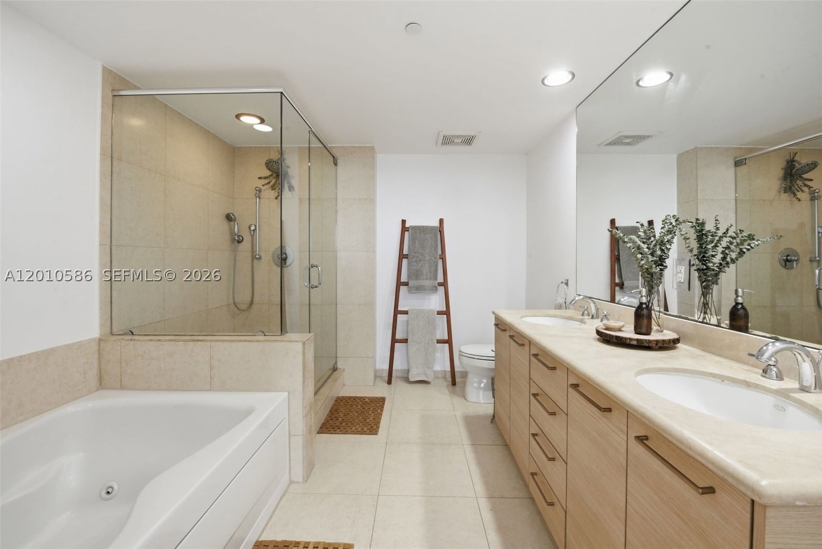 Real estate property located at 50 Biscayne Blvd #2911, Miami-dade, 50 Biscayne Condo, Miami, FL