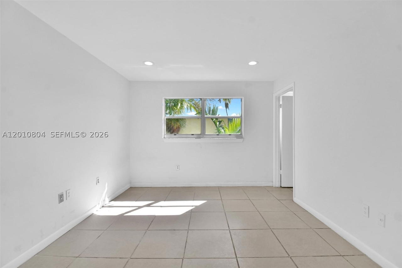 Real estate property located at 618 Euclid Ave #303, Miami-dade, Euclid Plaza Condo, Miami Beach, FL
