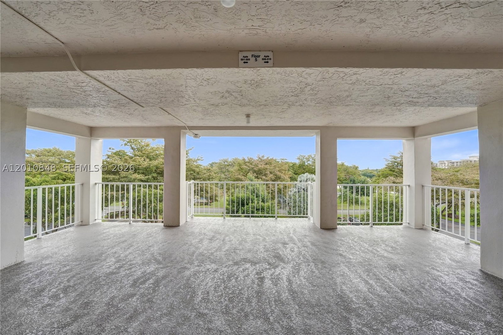 Real estate property located at 575 Oaks Ln #508, Broward, No 61 Palm-aire Country Cl, Pompano Beach, FL