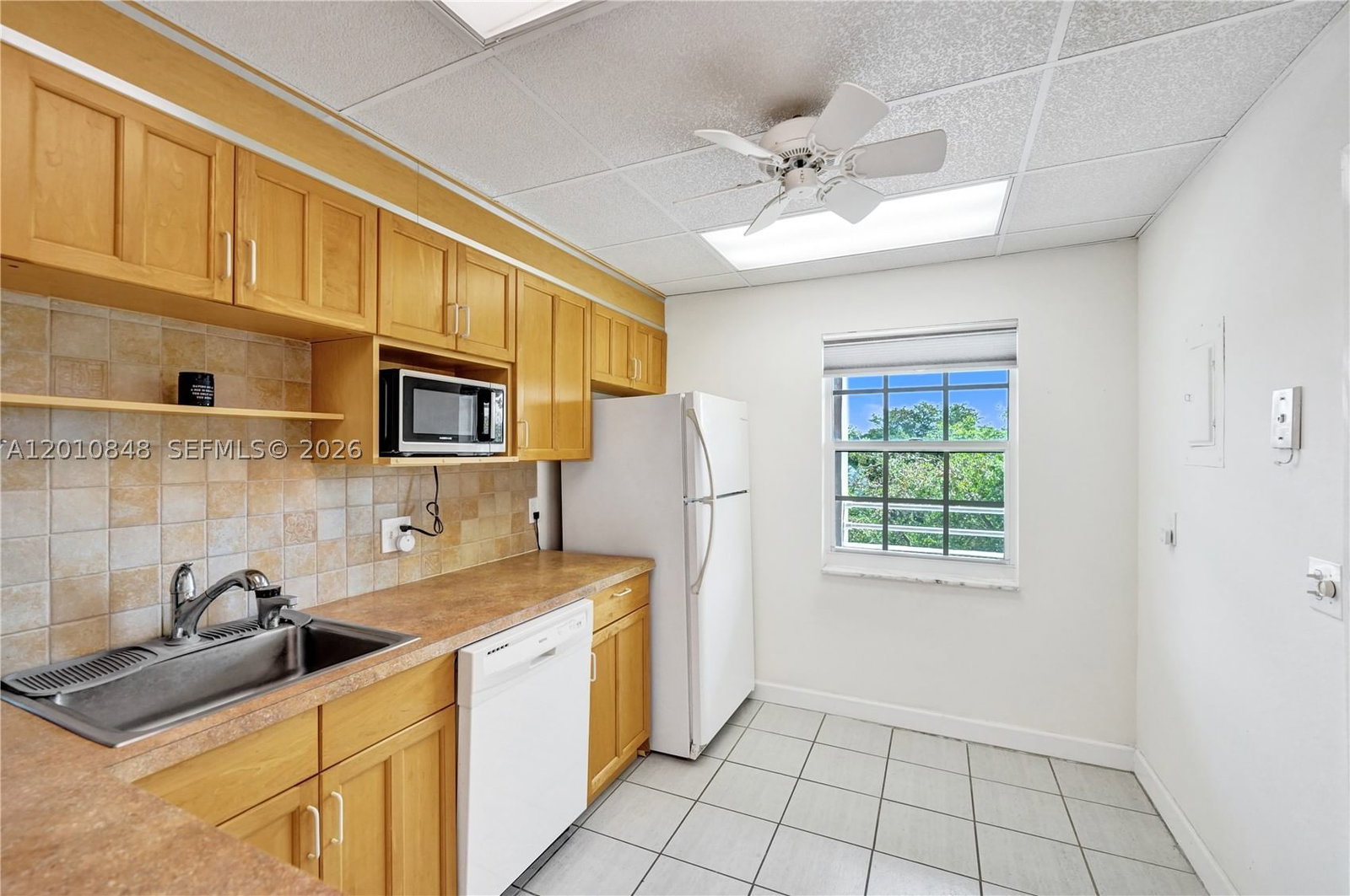 Real estate property located at 575 Oaks Ln #508, Broward, No 61 Palm-aire Country Cl, Pompano Beach, FL