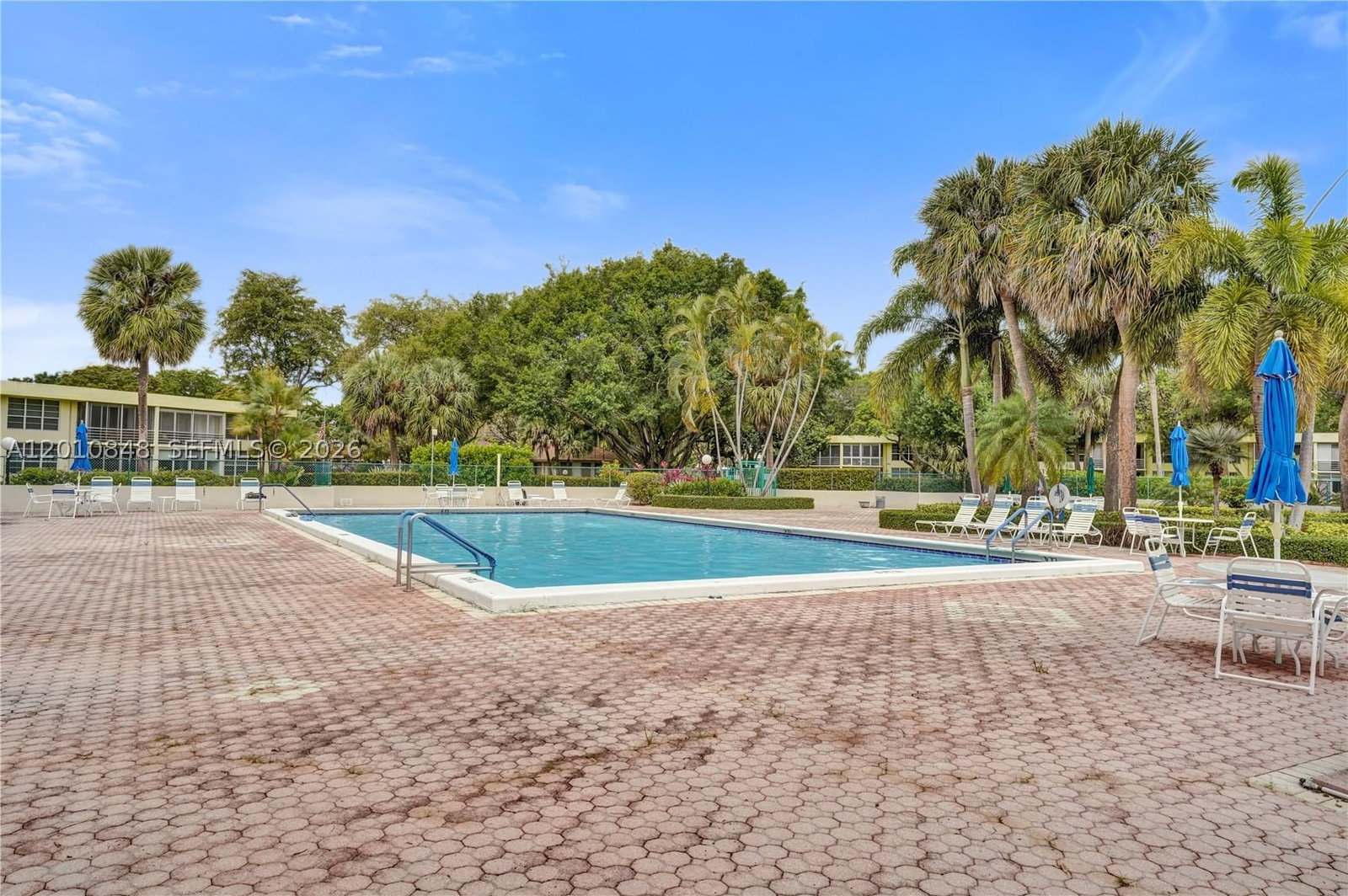 Real estate property located at 575 Oaks Ln #508, Broward, No 61 Palm-aire Country Cl, Pompano Beach, FL
