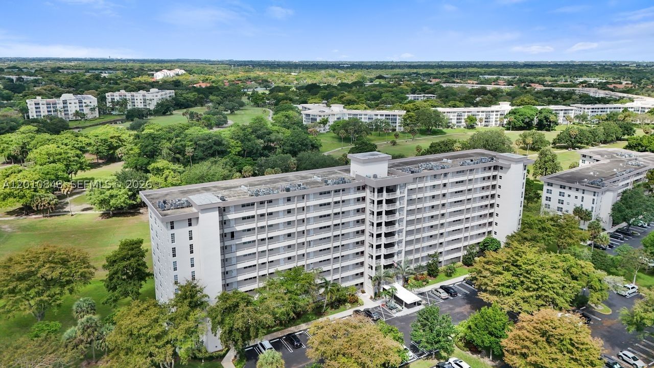 Real estate property located at 575 Oaks Ln #508, Broward, No 61 Palm-aire Country Cl, Pompano Beach, FL