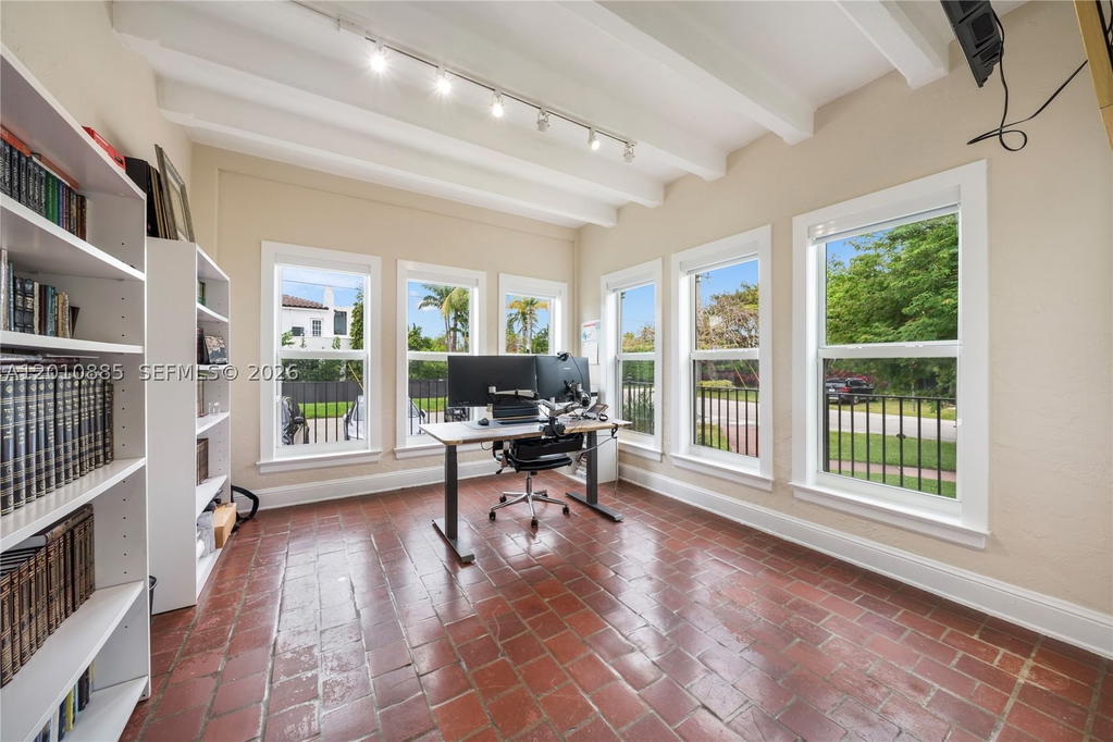 Real estate property located at 4501 Prairie Ave #1, Miami-dade, The Ewing Condo, Miami Beach, FL