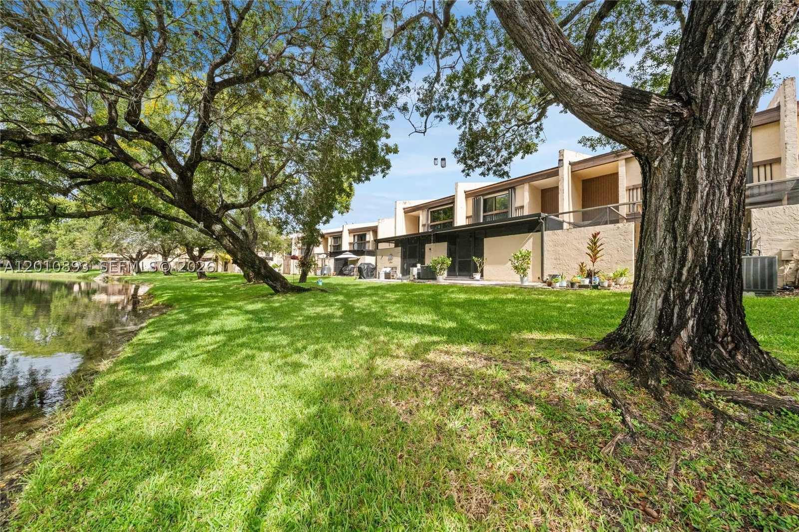 Real estate property located at 1140 99th Ave #70, Broward, Westview Condominium No S, Pembroke Pines, FL