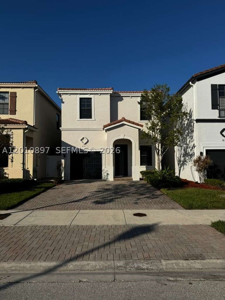 Real estate property located at , Miami-dade, Champion Lakes, Miami, FL