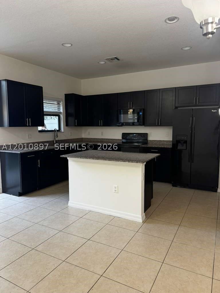 Real estate property located at , Miami-dade, Champion Lakes, Miami, FL