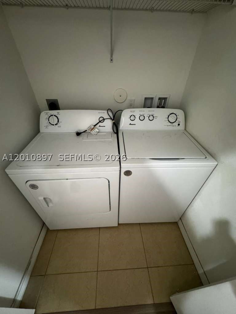 Real estate property located at , Miami-dade, Champion Lakes, Miami, FL