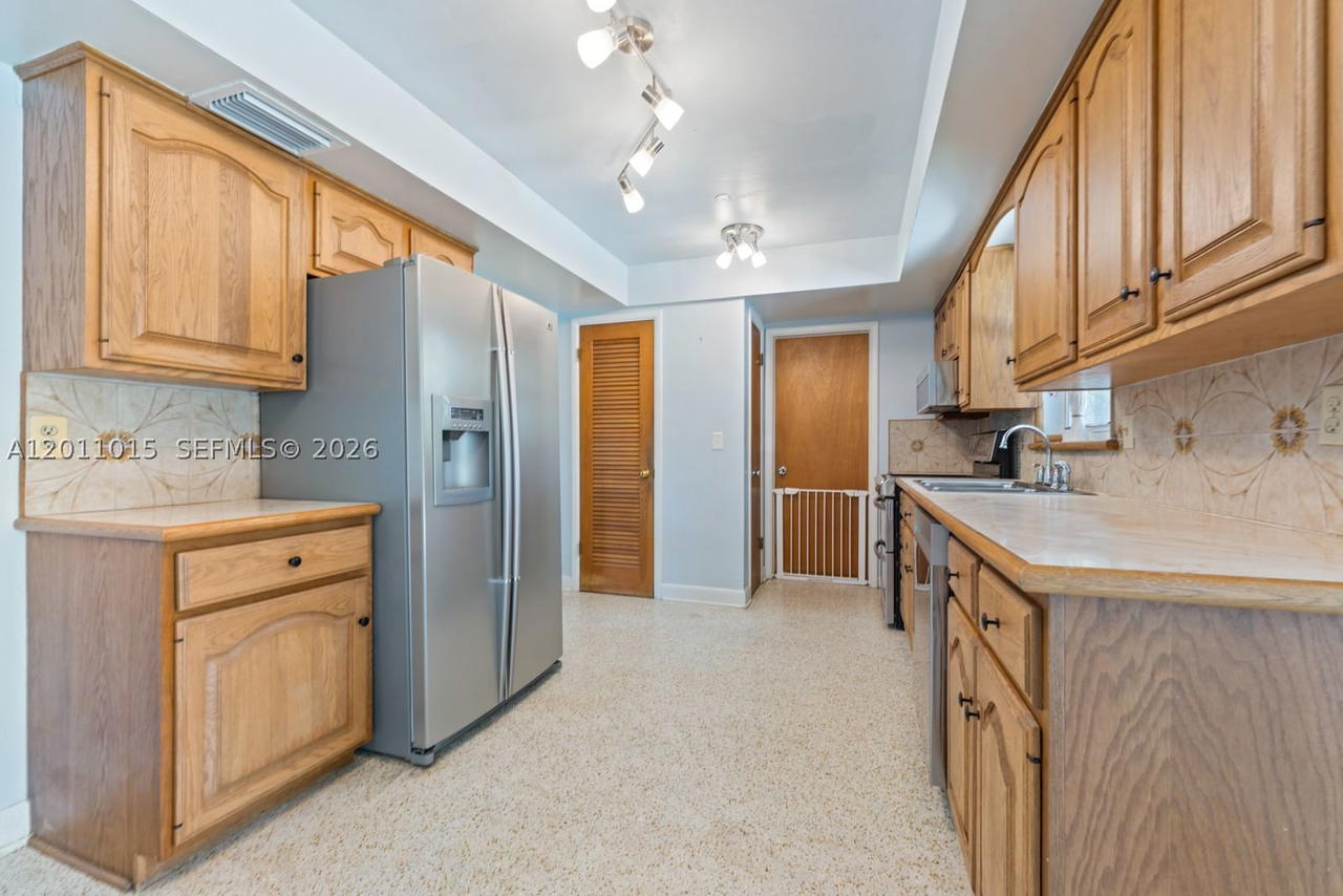 Real estate property located at 81 18th St, Miami-dade, Downer Palms Div 2, Homestead, FL