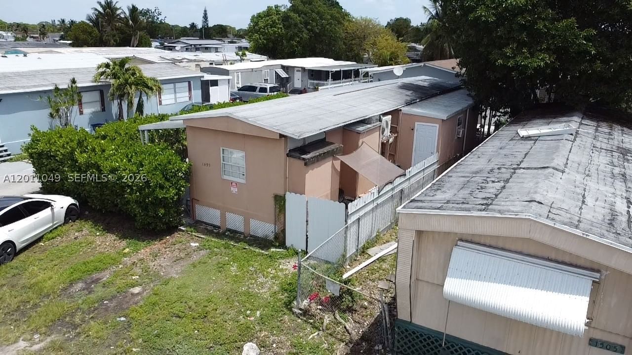 Real estate property located at 1495 131st AVE, Miami-dade, University Lakes, Miami, FL