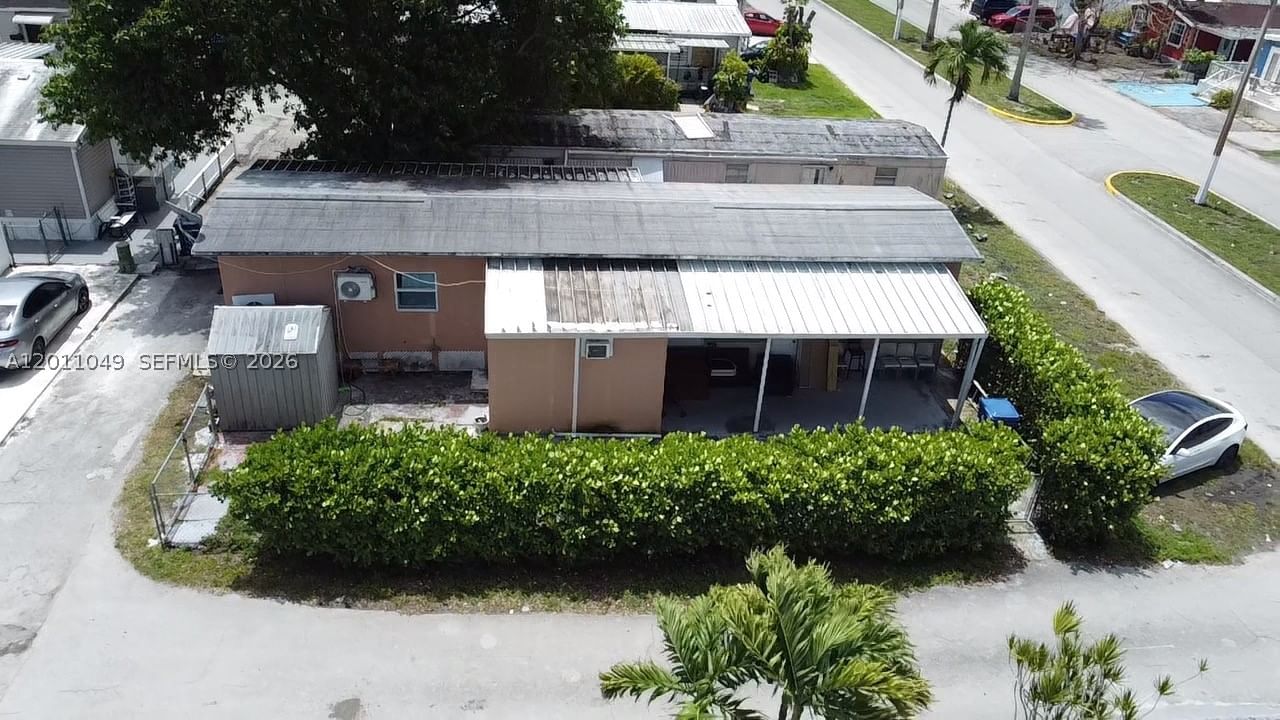 Real estate property located at 1495 131st AVE, Miami-dade, University Lakes, Miami, FL