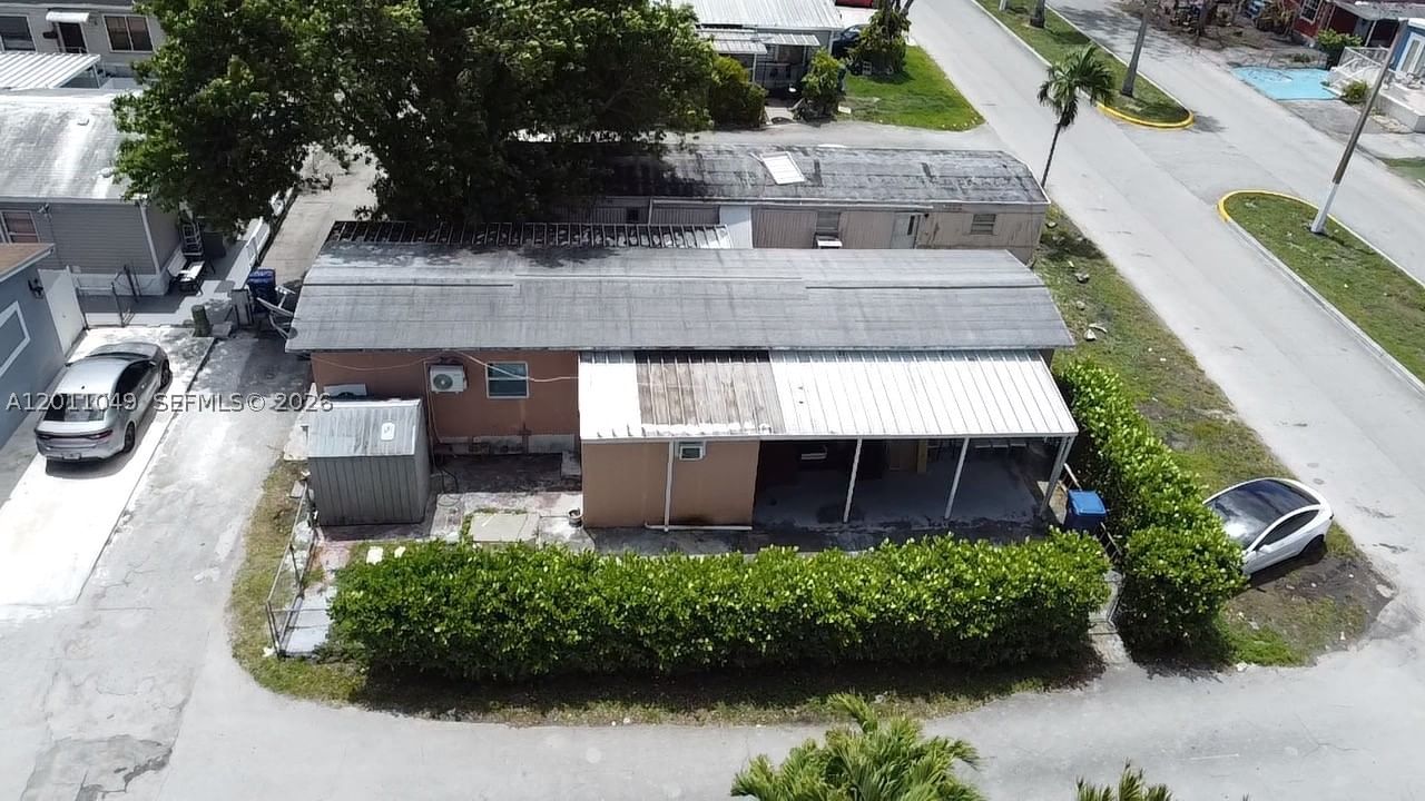 Real estate property located at 1495 131st AVE, Miami-dade, University Lakes, Miami, FL