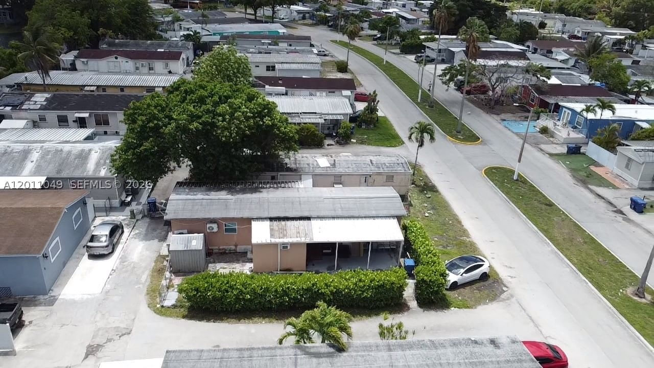 Real estate property located at 1495 131st AVE, Miami-dade, University Lakes, Miami, FL