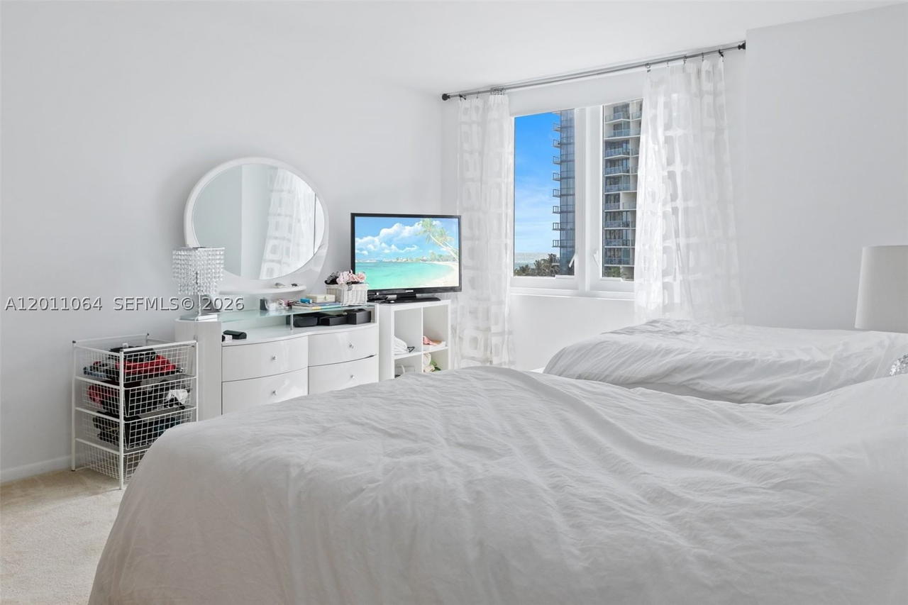 Real estate property located at 2301 Collins Ave #504, Miami-dade, Roney Palace Condo, Miami Beach, FL