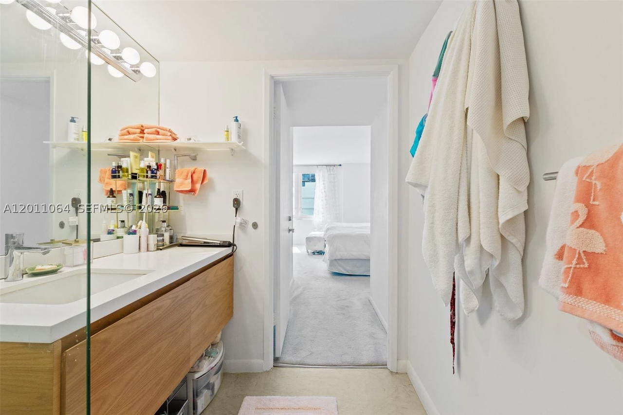 Real estate property located at 2301 Collins Ave #504, Miami-dade, Roney Palace Condo, Miami Beach, FL