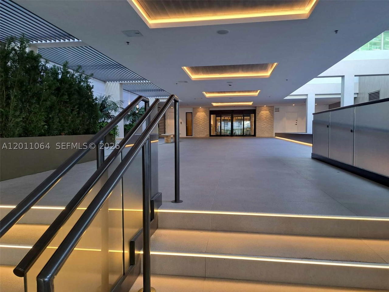 Real estate property located at 2301 Collins Ave #504, Miami-dade, Roney Palace Condo, Miami Beach, FL