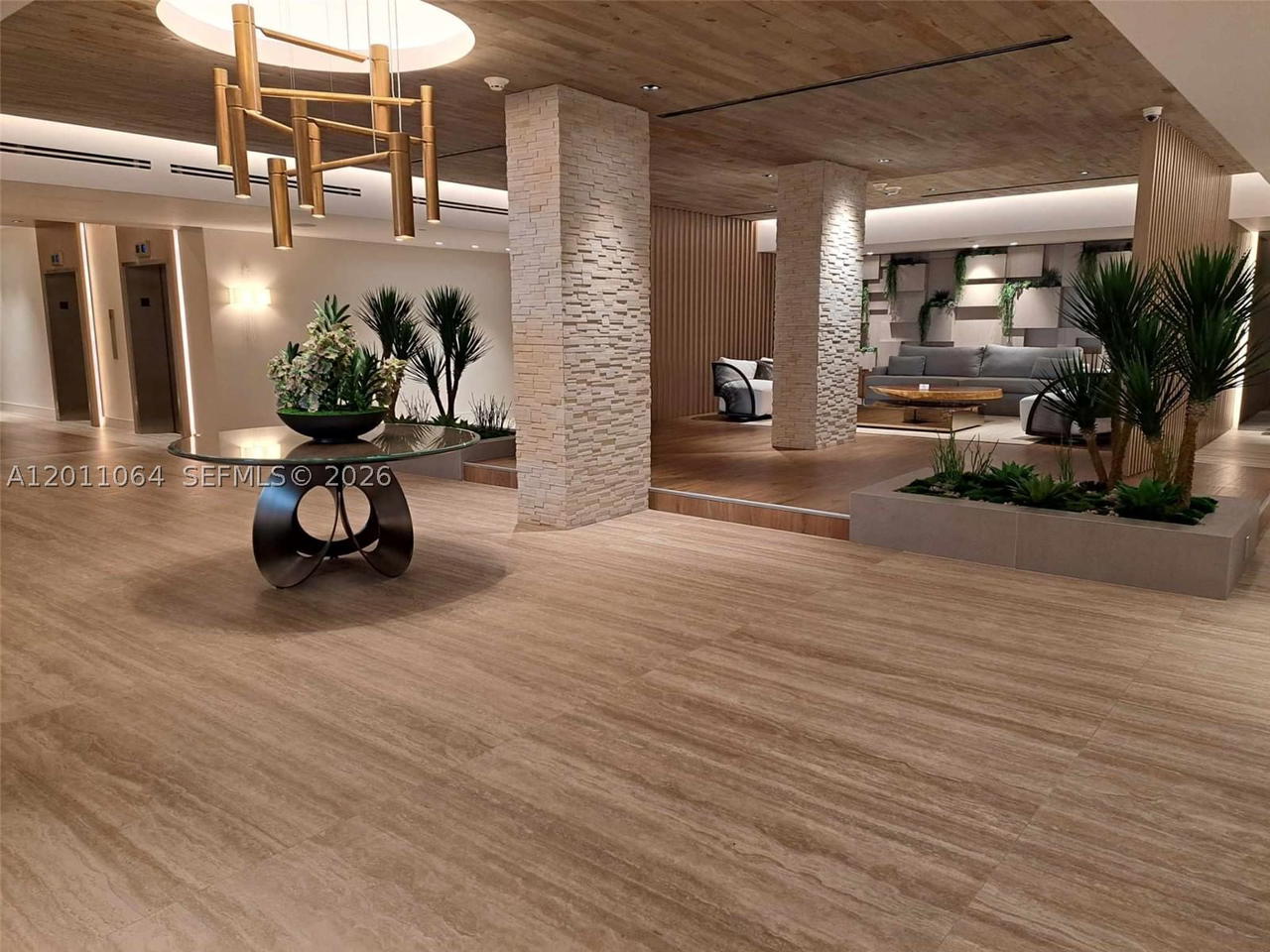 Real estate property located at 2301 Collins Ave #504, Miami-dade, Roney Palace Condo, Miami Beach, FL