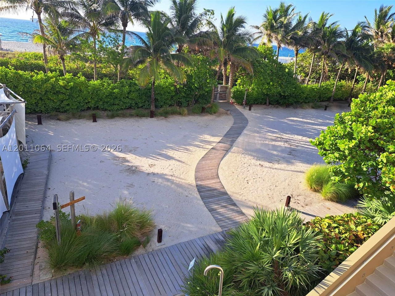 Real estate property located at 2301 Collins Ave #504, Miami-dade, Roney Palace Condo, Miami Beach, FL