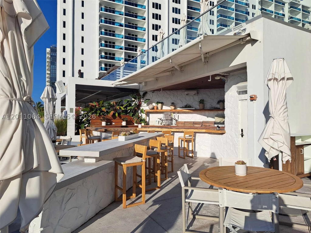 Real estate property located at 2301 Collins Ave #504, Miami-dade, Roney Palace Condo, Miami Beach, FL