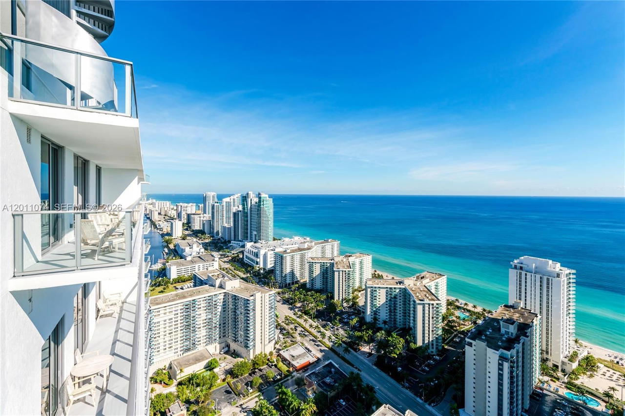 Real estate property located at 4010 Ocean Dr R1808, Broward, Hyde Beach House, Hollywood, FL