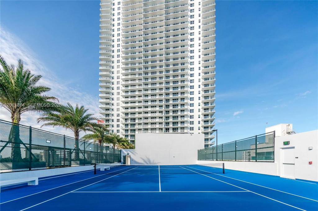 Real estate property located at 4010 Ocean Dr R1808, Broward, Hyde Beach House, Hollywood, FL