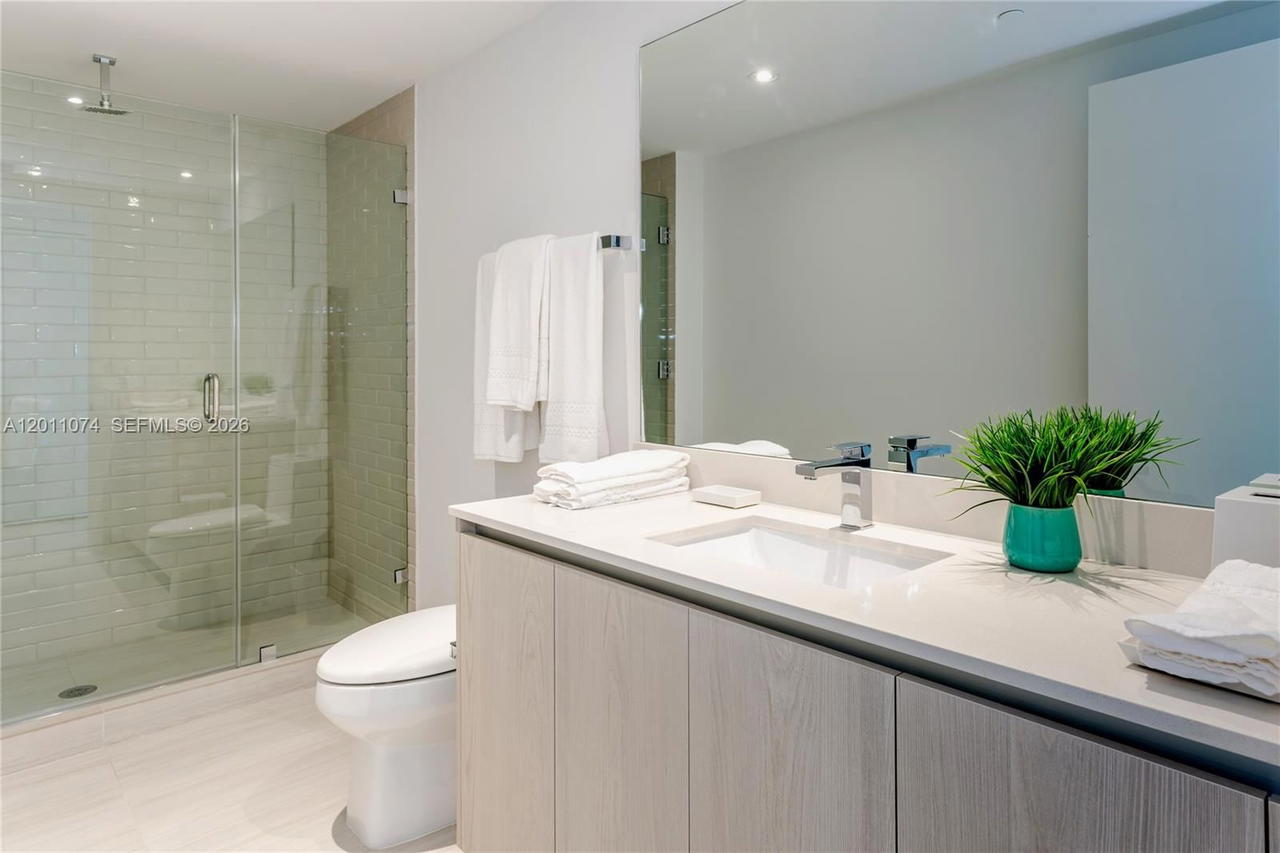Real estate property located at 4010 Ocean Dr R1808, Broward, Hyde Beach House, Hollywood, FL