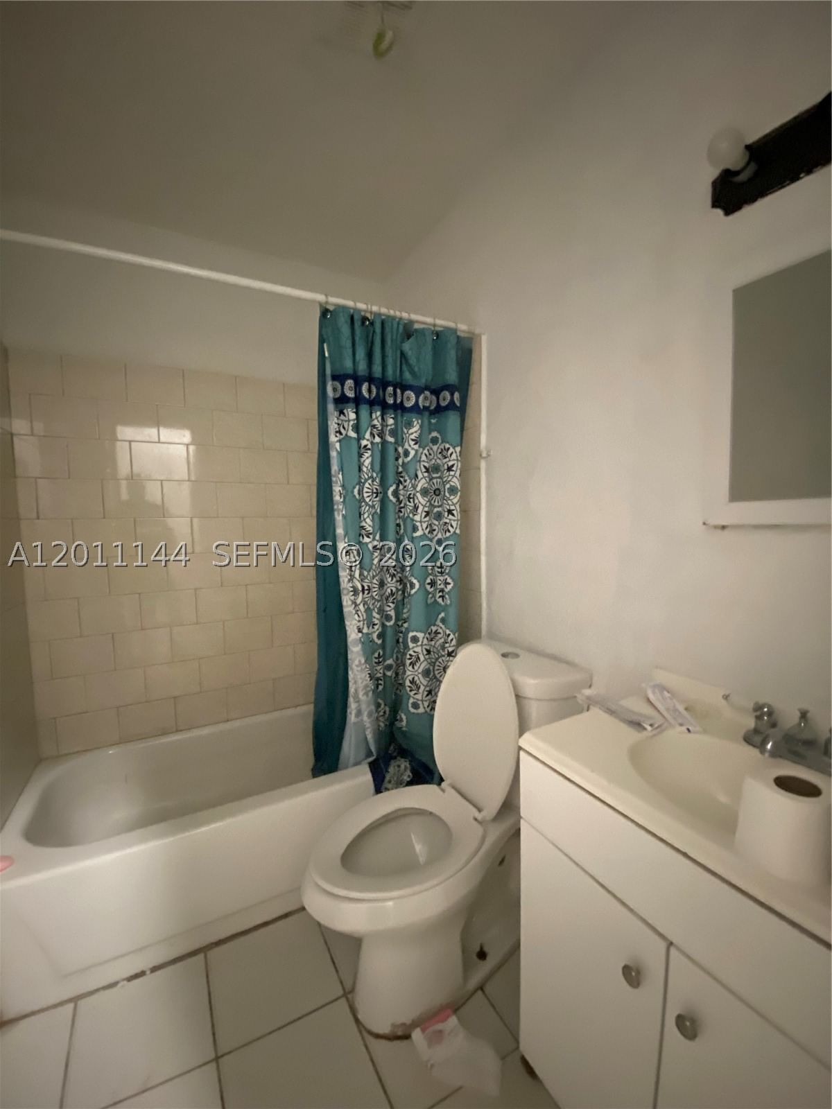 Real estate property located at 3956 182nd Ln, Miami-dade, Del Prado Gardens Sec 3, Miami Gardens, FL