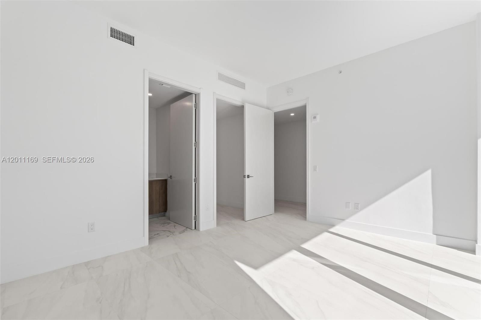 Real estate property located at 17550 Collins Ave #501, Miami-dade, Tatums Sub Govt, Sunny Isles Beach, FL