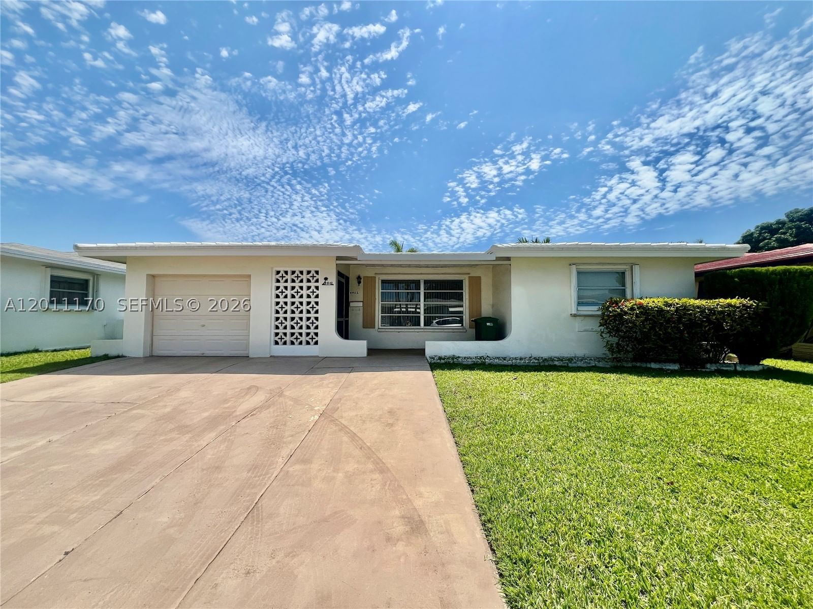 Real estate property located at 4402 43rd Ter, Broward, Mainlands Of Tamarac Lake, Tamarac, FL