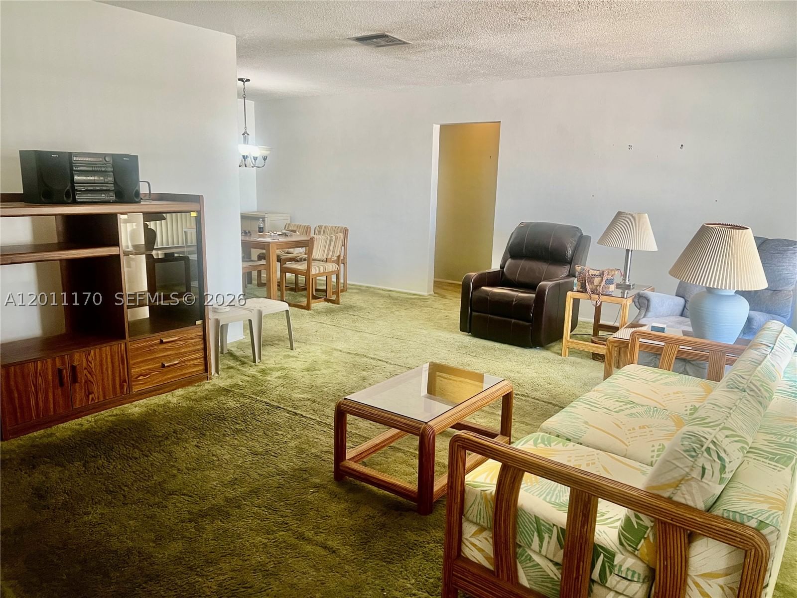 Real estate property located at 4402 43rd Ter, Broward, Mainlands Of Tamarac Lake, Tamarac, FL