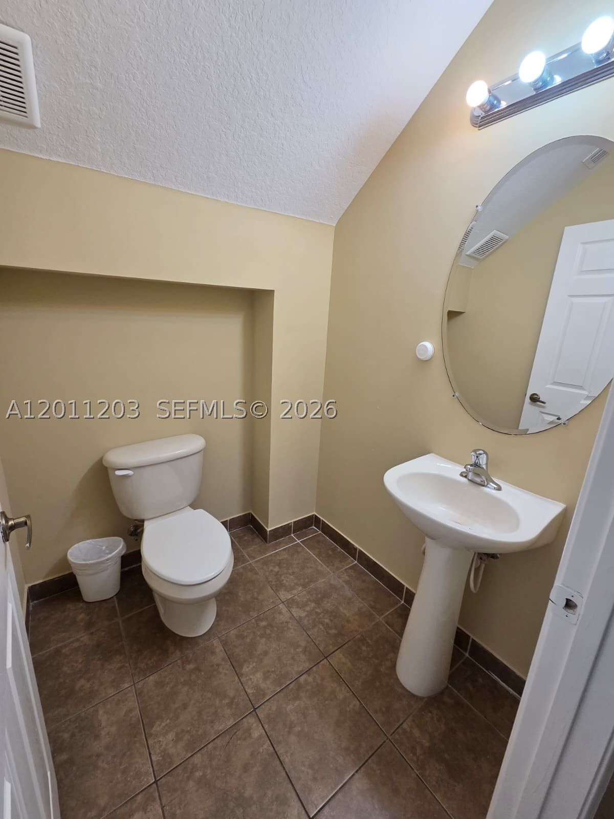 Real estate property located at 2851 Prospect Rd #404, Broward, Tuscan Villas Condo, Tamarac, FL