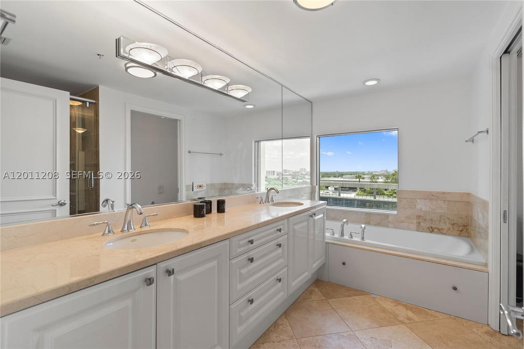 Real estate property located at 3400 27th Ave #1505, Miami-dade, The Ritz Carlton, Coconut Grove, FL