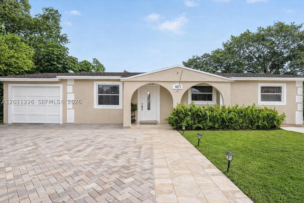 Real estate property located at 4271 192nd St, Miami-dade, Carol City Gardens, Miami Gardens, FL