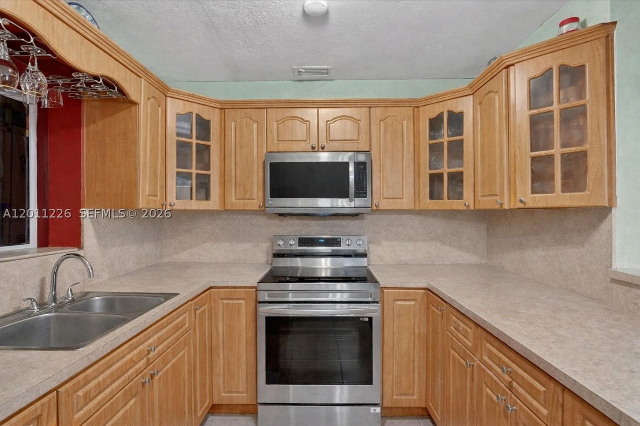 Real estate property located at 4271 192nd St, Miami-dade, Carol City Gardens, Miami Gardens, FL