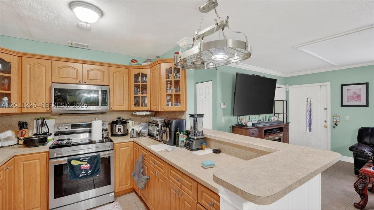 Real estate property located at 4271 192nd St, Miami-dade, Carol City Gardens, Miami Gardens, FL