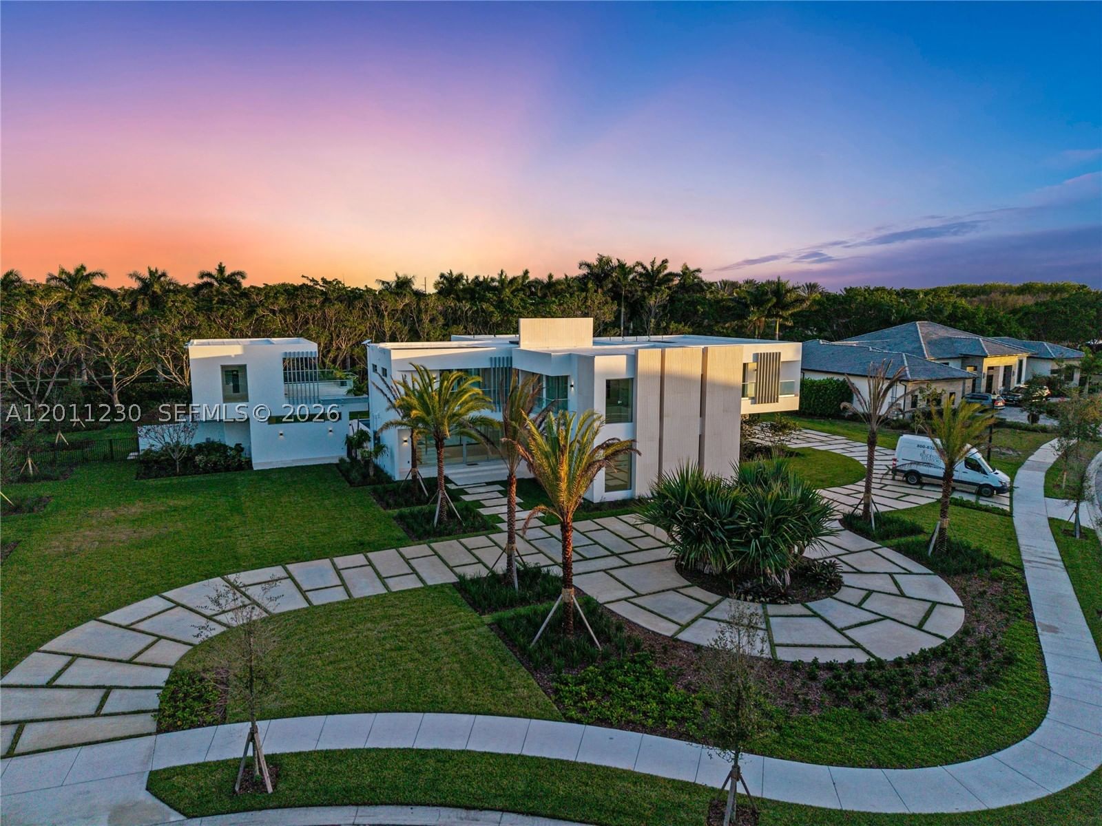 Real estate property located at 3280 Lake Ridge Lane, Broward, Estates Of Swan Lake, Weston, FL