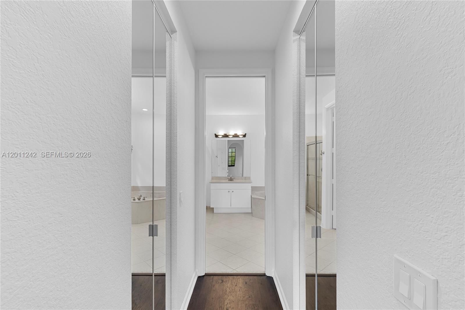 Real estate property located at 1559 Passion Vine Cr #7-2, Broward, Mariposa Pointe At Weston, Weston, FL