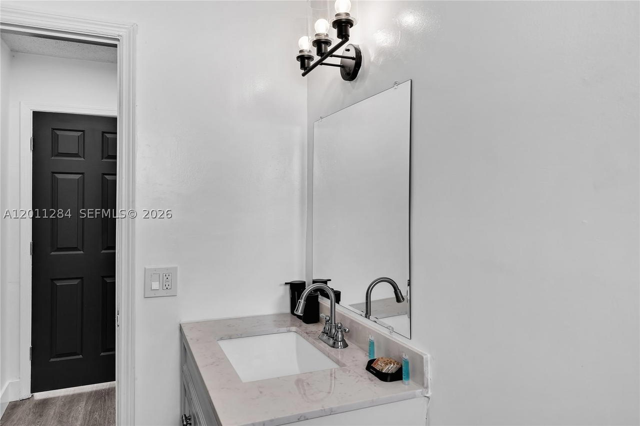 Real estate property located at 7471 Hope St, Broward, Driftwood Estates No 3, Hollywood, FL