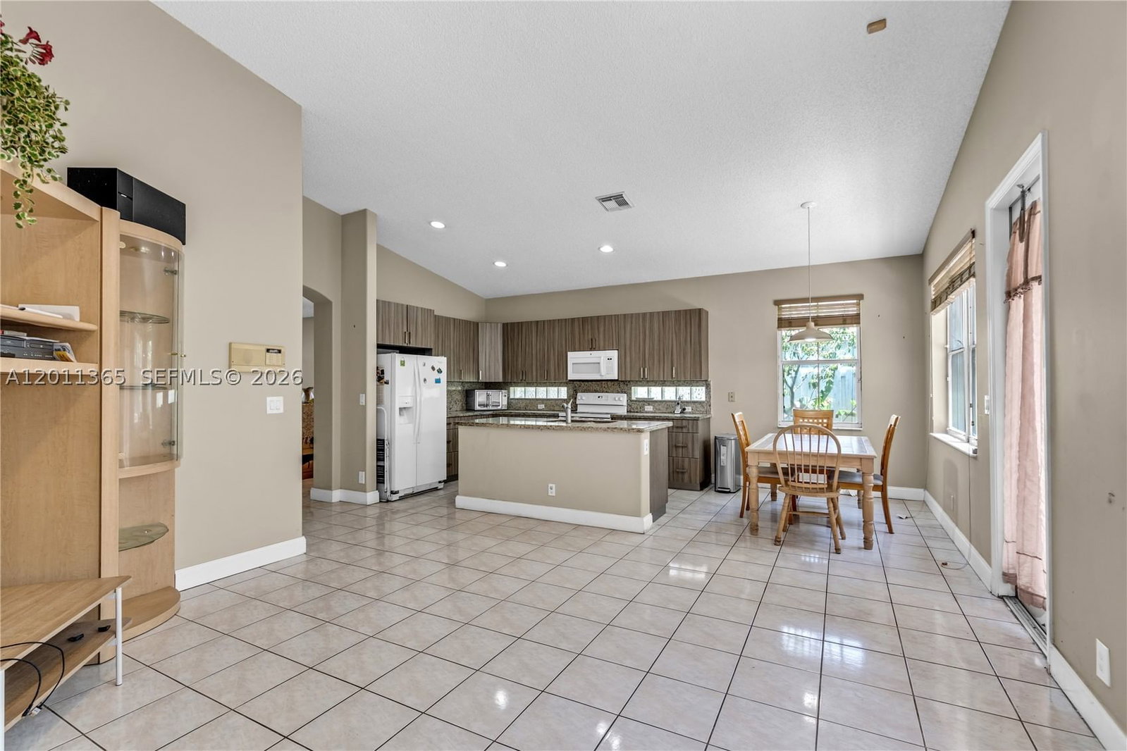 Real estate property located at 16332 10th St, Broward, Heftler Homes At Pembroke, Pembroke Pines, FL
