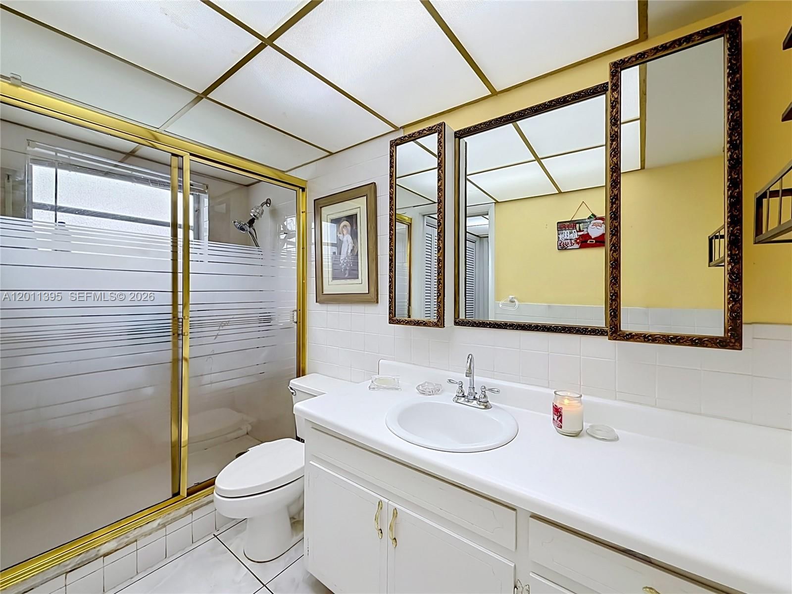 Real estate property located at 330 2nd St #305E, Broward, Third Gulfstream Garden, Hallandale Beach, FL