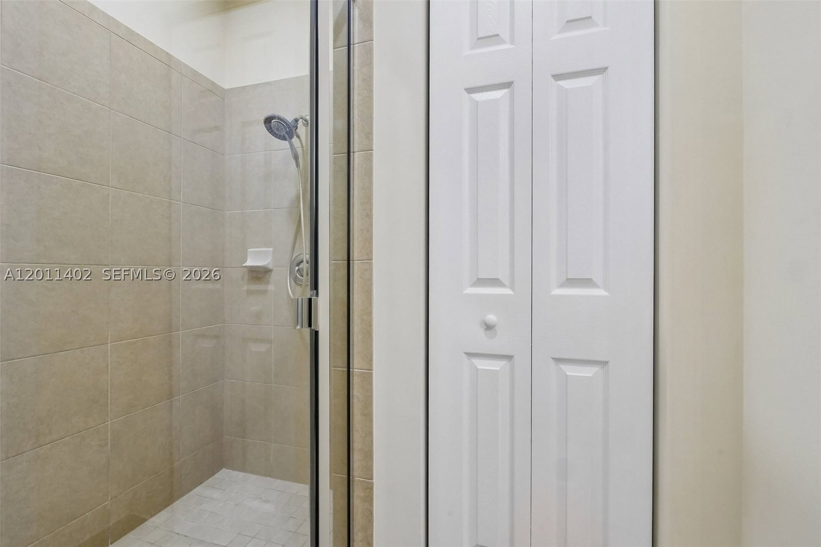 Real estate property located at 1049 147th Ave #5607, Broward, Cobblestone Ii, Pembroke Pines, FL