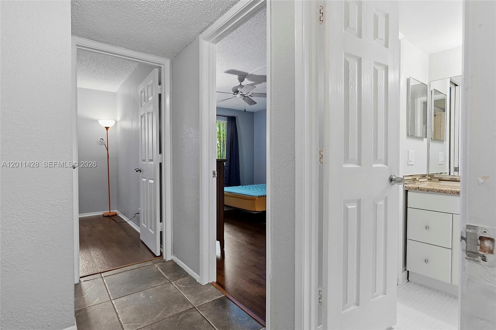 Real estate property located at 3083 Oakland Forest Dr #206, Broward, Oakland Forest Club Condo, Oakland Park, FL
