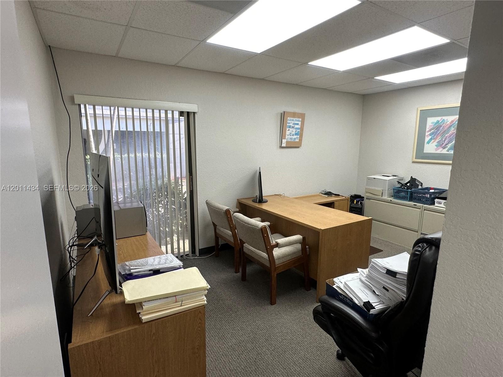 Real estate property located at 3000 University Dr #2E, Broward, North Broward 441 To Everglades (3611-3642), Coral Springs, FL