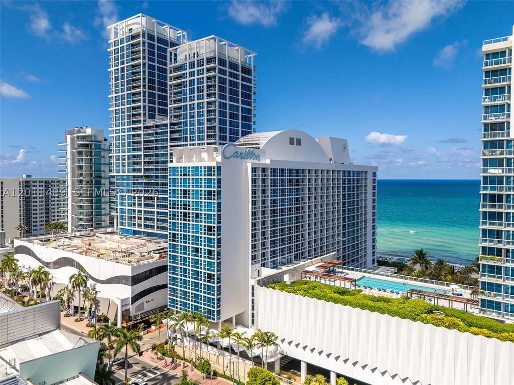 Real estate property located at 6899 Collins Ave #2004, Miami-dade, North Carillon Beach Cond, Miami Beach, FL