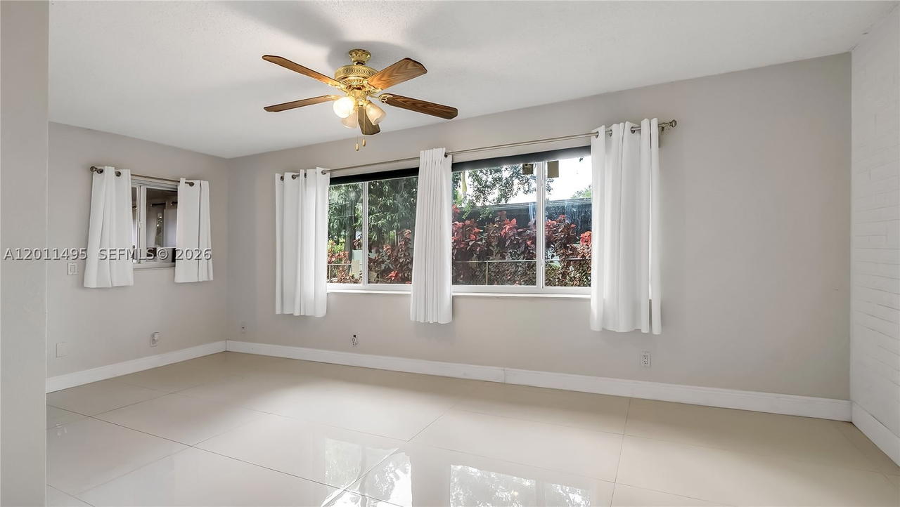 Real estate property located at 9511 8th St, Broward, Pasadena Lakes South, Pembroke Pines, FL