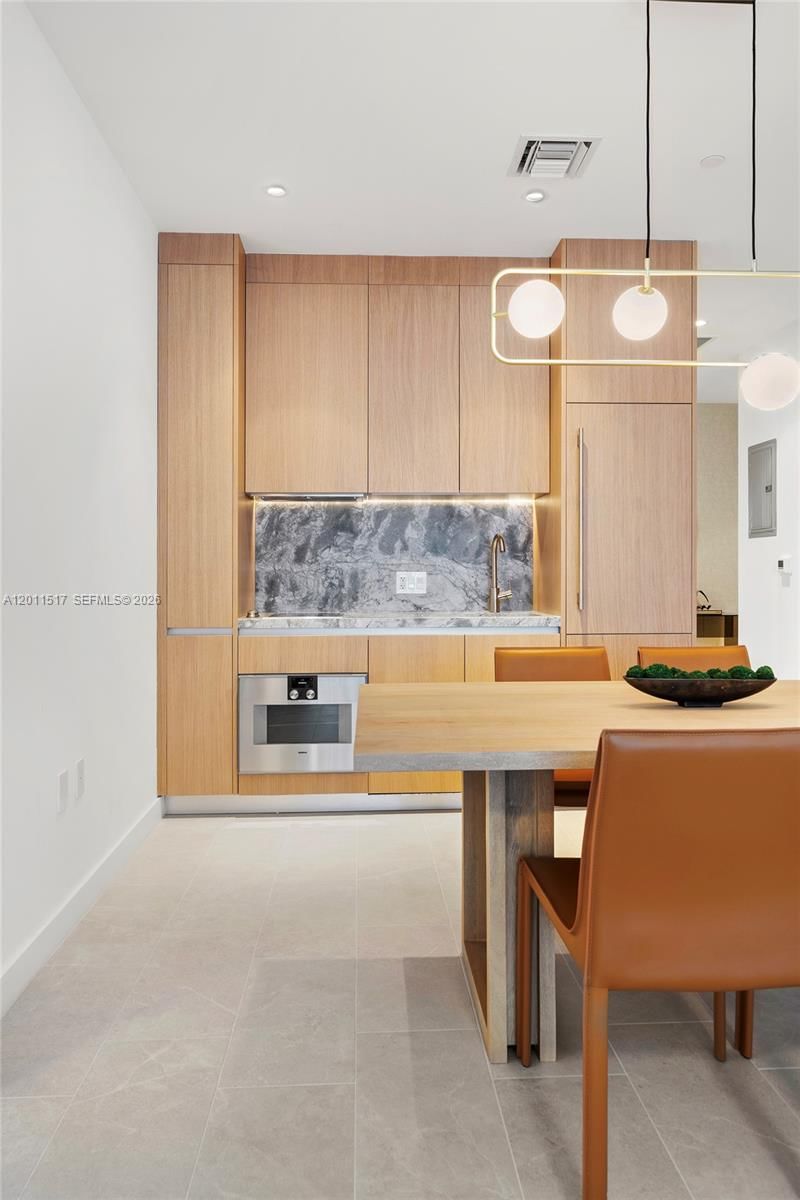 Real estate property located at 500 Alton Rd #501, Miami-dade, Five Park, Miami Beach, FL